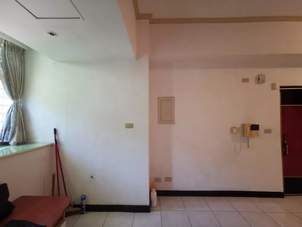 案例 2：樹林 20 年老屋爆改北歐風粉彩小屋