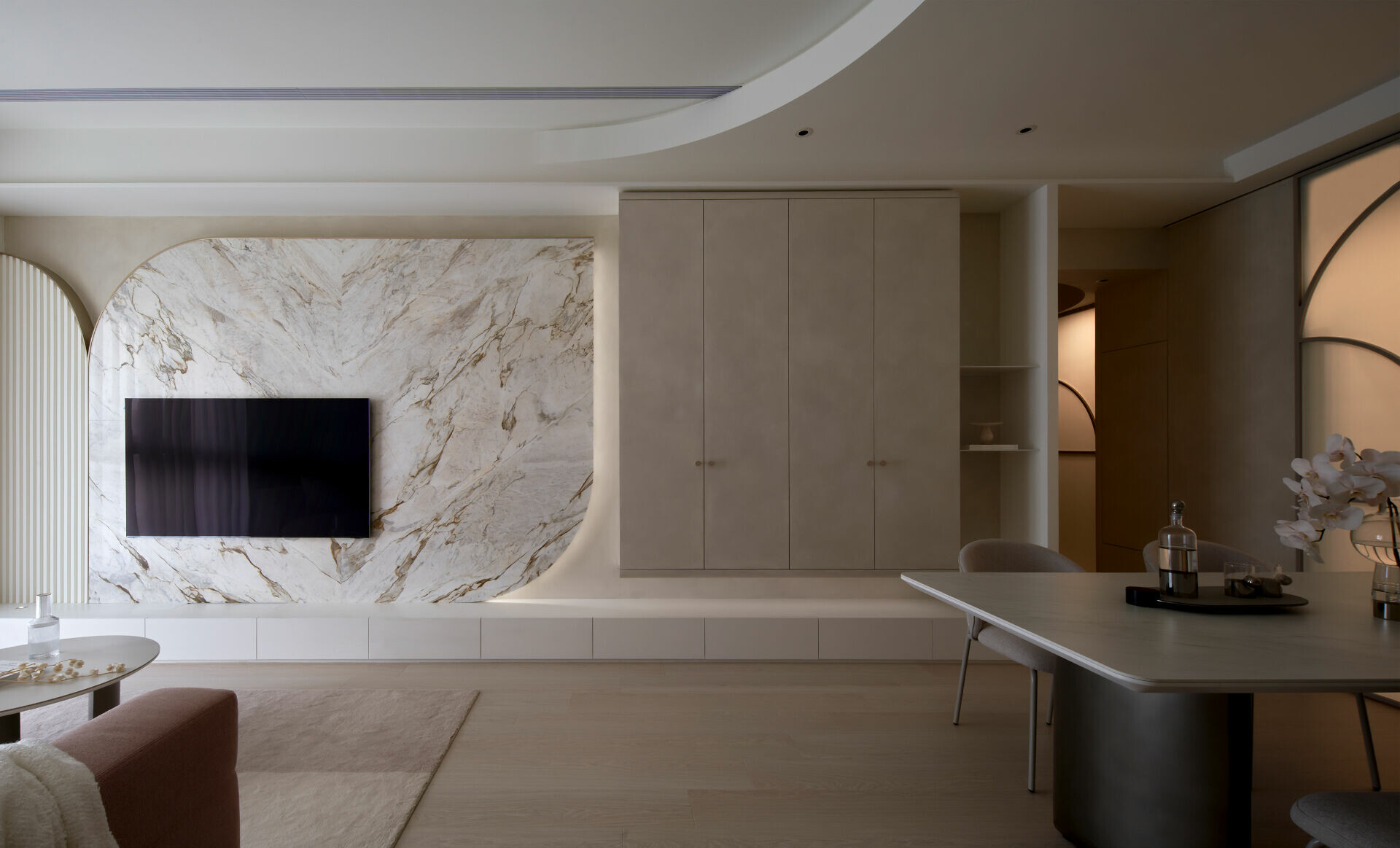 輕奢風裝潢案例 2：白羽詩行