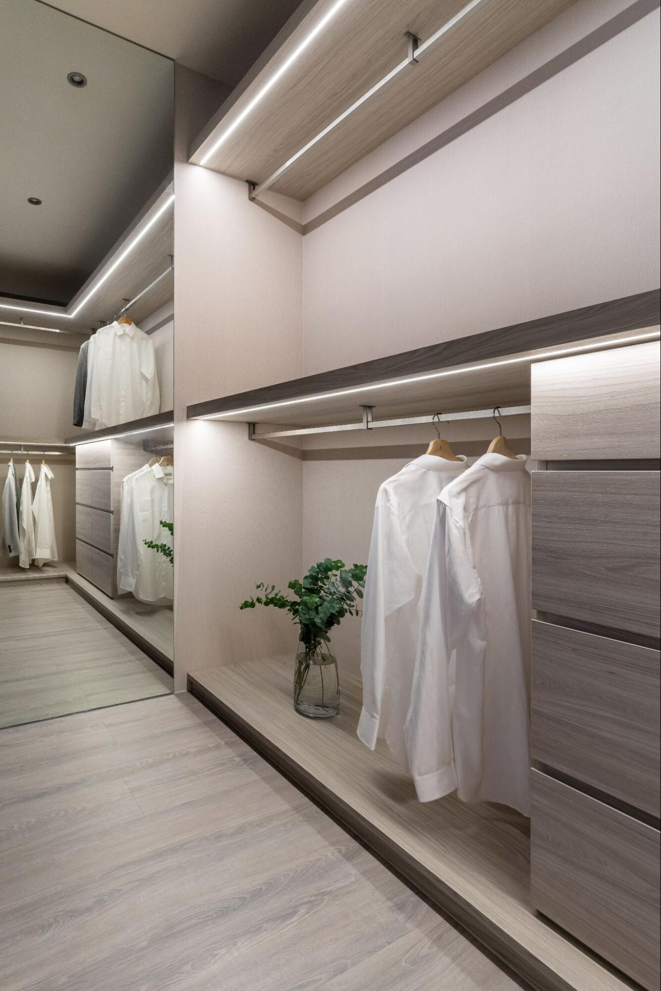 L 型更衣室設計案例